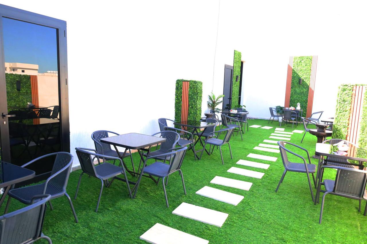 شقة غرفتين وصالة ومطبخ عائلية في جدة